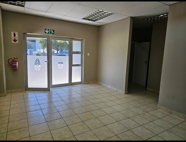 302M² MINI FACTORY TO LET IN LANSERIA
